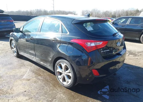 2013 Hyundai Elantra Gt z USA, uszkodzony, nr VIN KMHD35LE4DU054781
